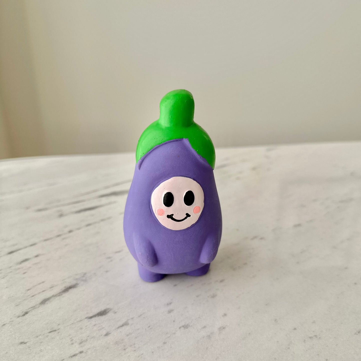 veggie squeaker toy | eggplant