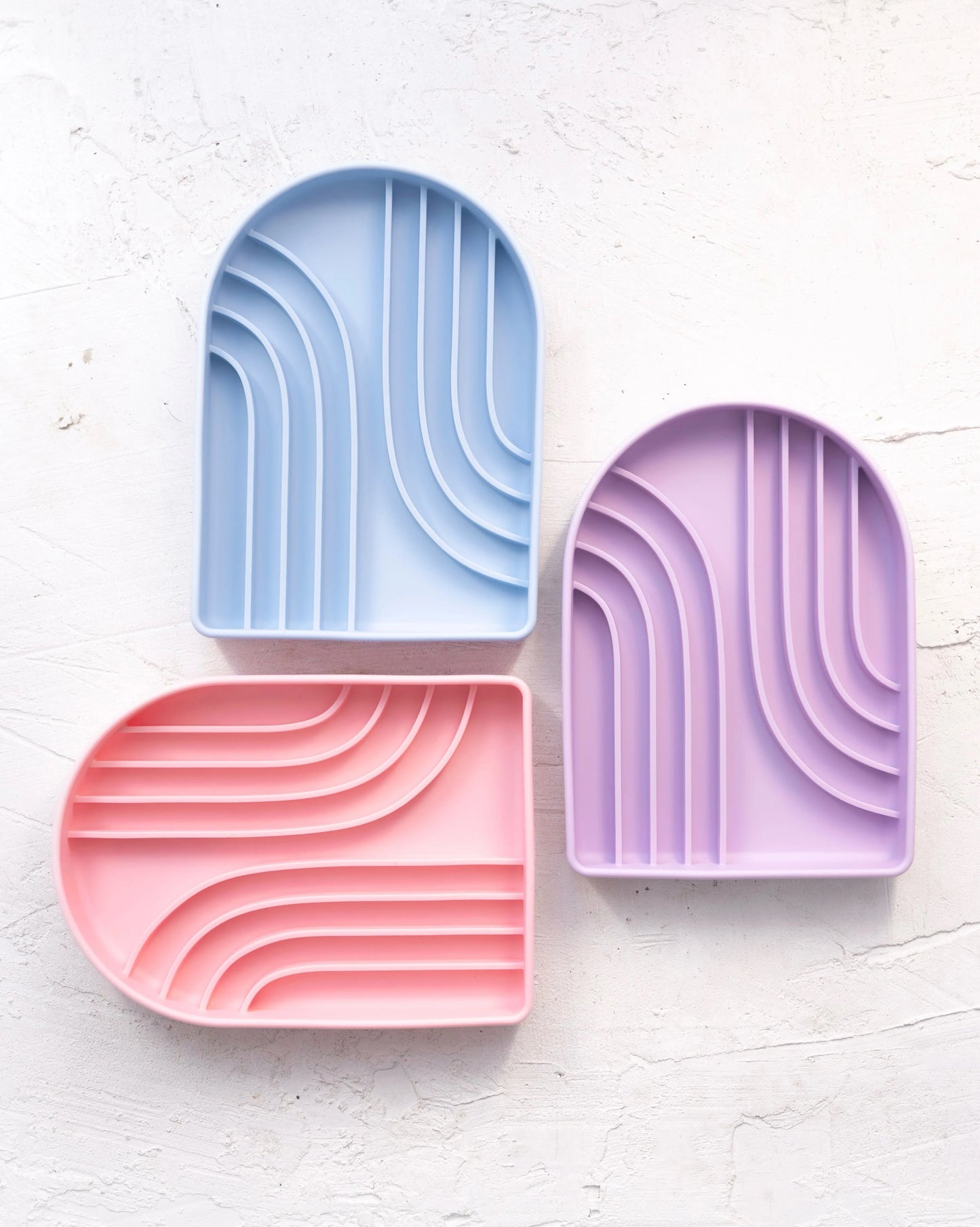 archer slow feeder - wisteria | long dogs pawtisserie