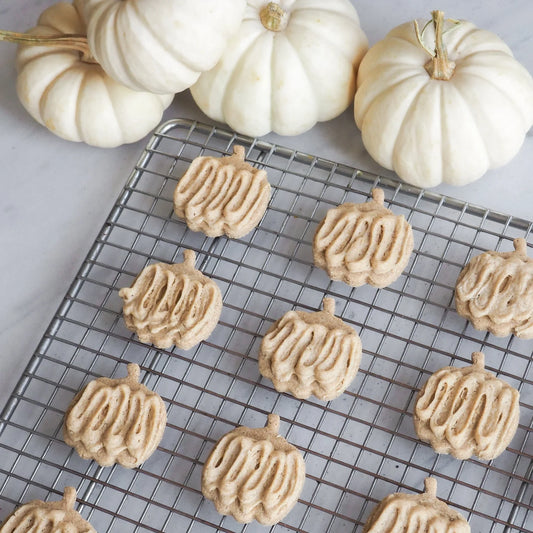 piped pumpkin cookies | community treats