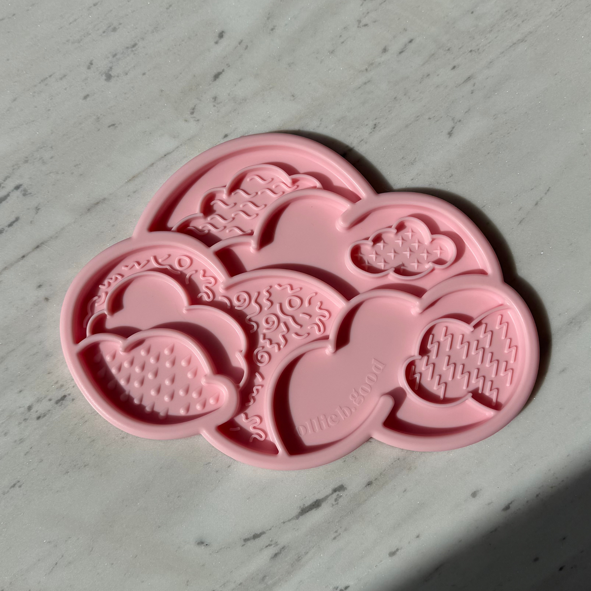 cloud nine lick mat & lid | NOT SO PERFECT SALE
