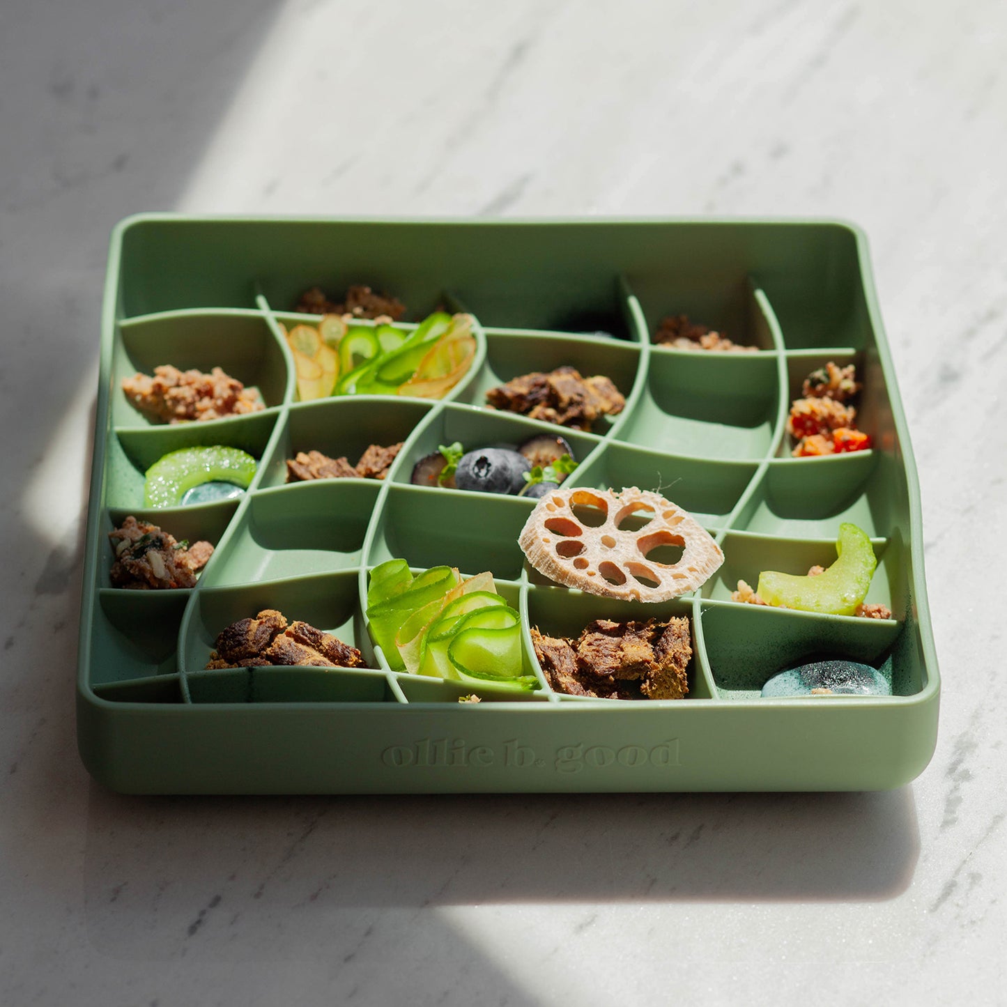 wavies slow feeder bowl | artichoke