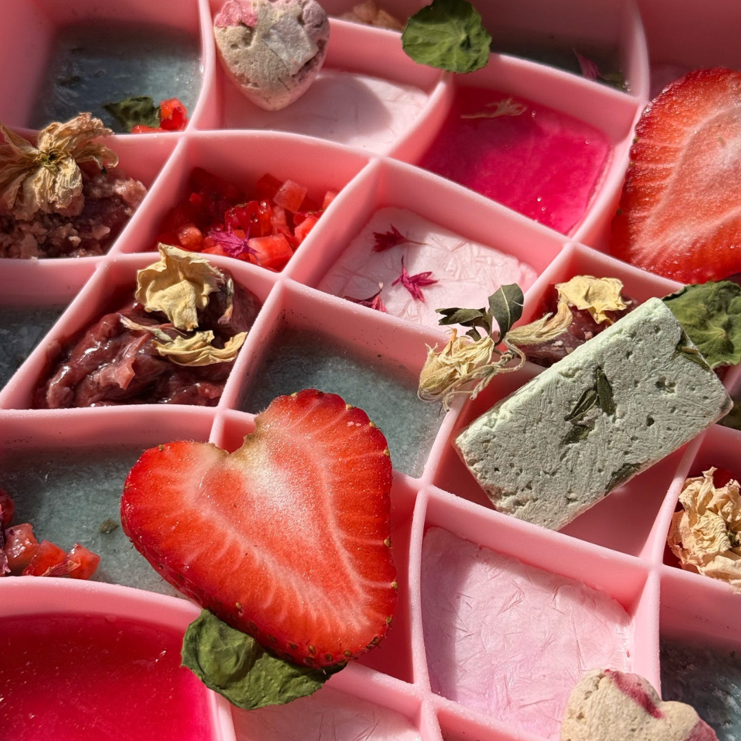 wavies slow feeder bowl | strawberry