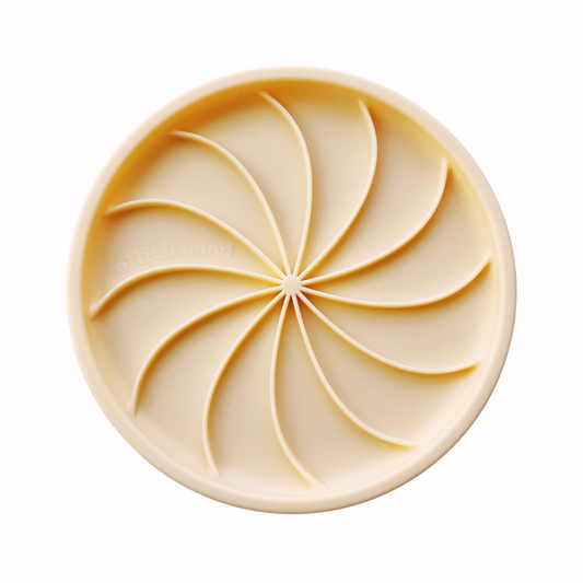 wheelies lick mat & lid | clementine
